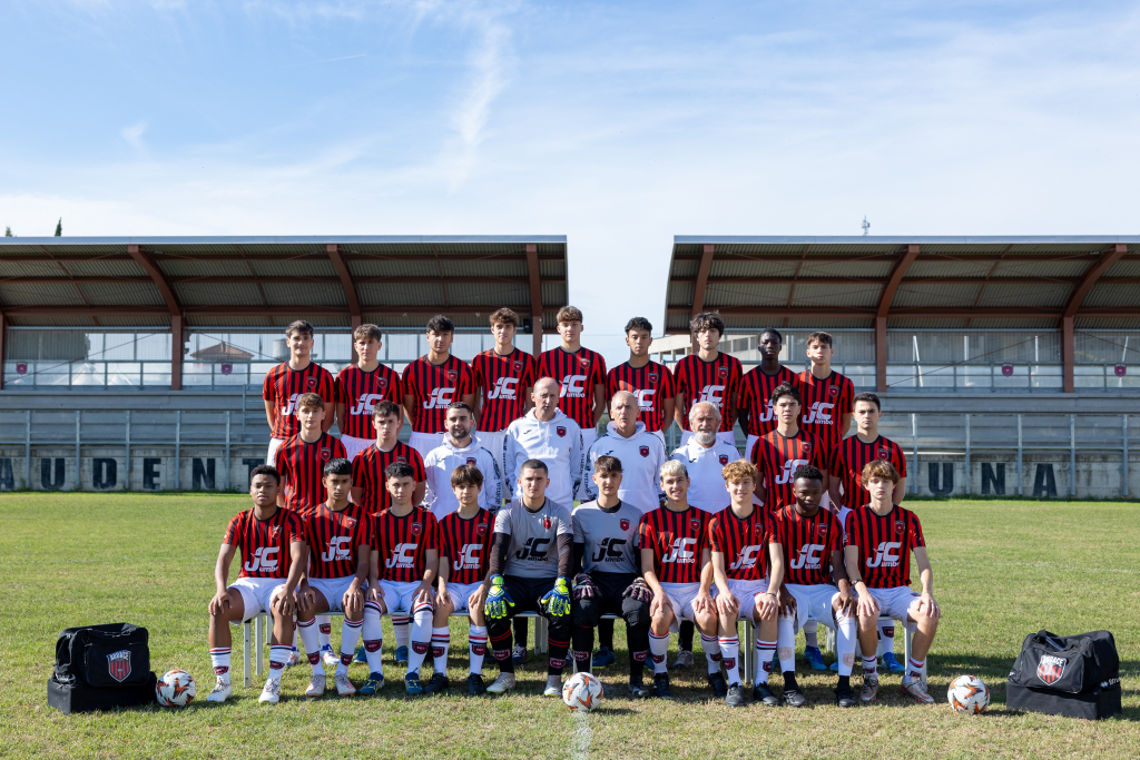 U19